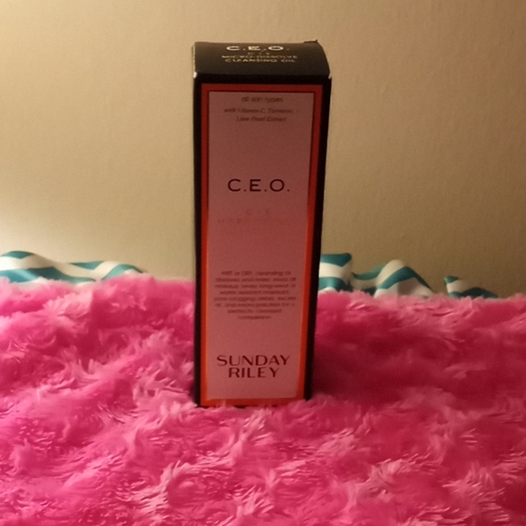 Sunday Riley C.E.O. - Picture 7 of 8